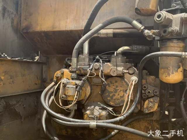 卡特彼勒 320C 挖掘机