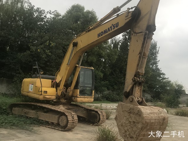 小松 PC200LC-8(600mm履带板) 挖掘机