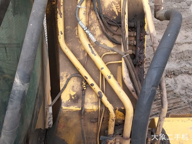 小松 PW220-7 挖掘机