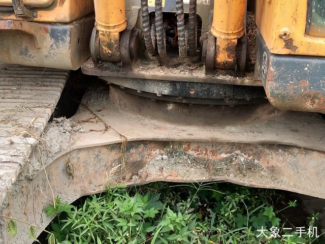 现代 R150LC-9 挖掘机