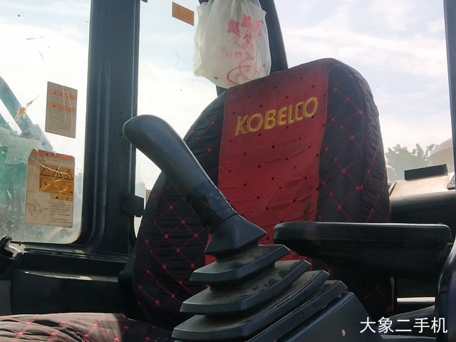 神钢 SK350LC-8 挖掘机