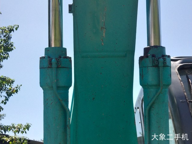 神钢 SK260LC-8 挖掘机