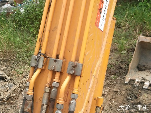 雷沃重工 FR65V8 挖掘机