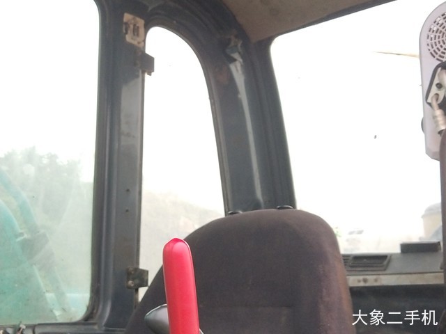 神钢 SK260LC-8 挖掘机