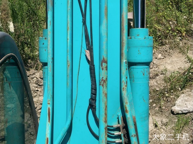 神钢 SK260LC-8 挖掘机