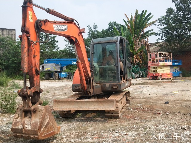 斗山 DH60-7 挖掘机