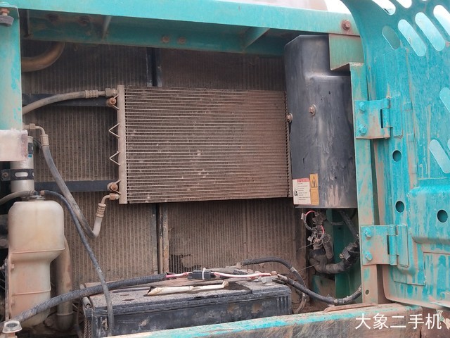 神钢 SK260LC-8 挖掘机