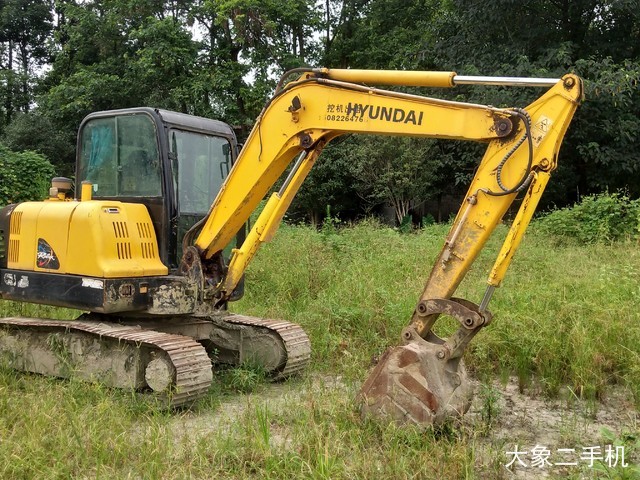 现代 R60-7 挖掘机