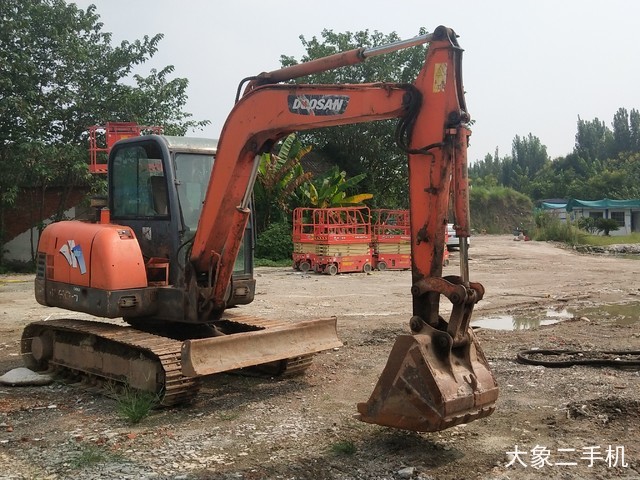 斗山 DH60-7 挖掘机