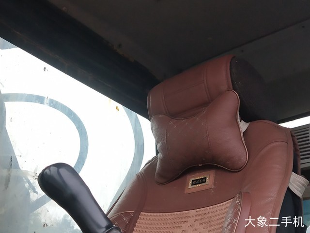 小松 PW220-7 挖掘机