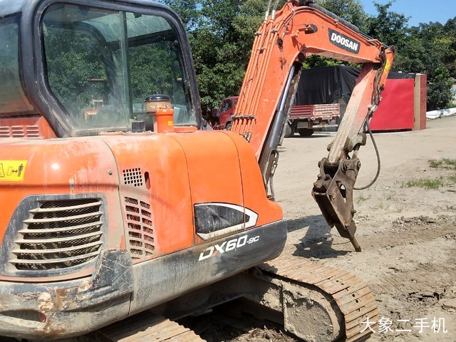 斗山 DX60-9 挖掘机