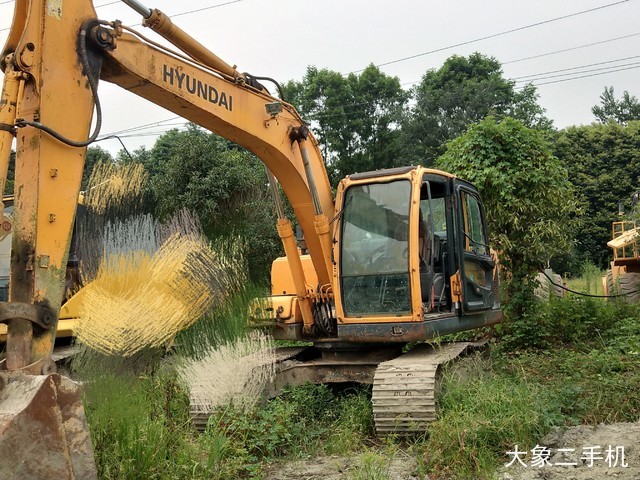 现代 R150LC-9 挖掘机