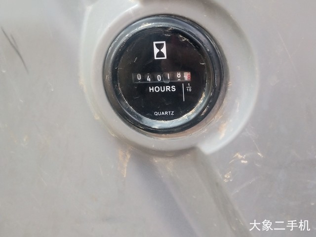 神钢 SK270D 挖掘机