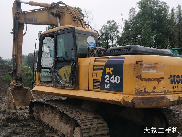 小松 PW220-7 挖掘机