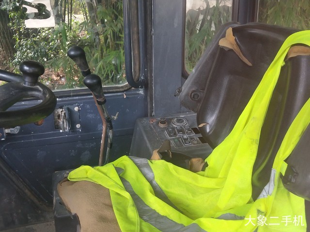 柳工 CLG855 挖掘机