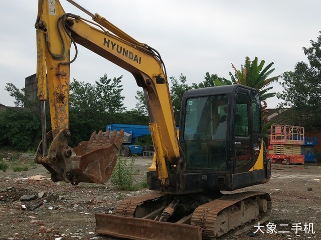 现代 R60-7 挖掘机