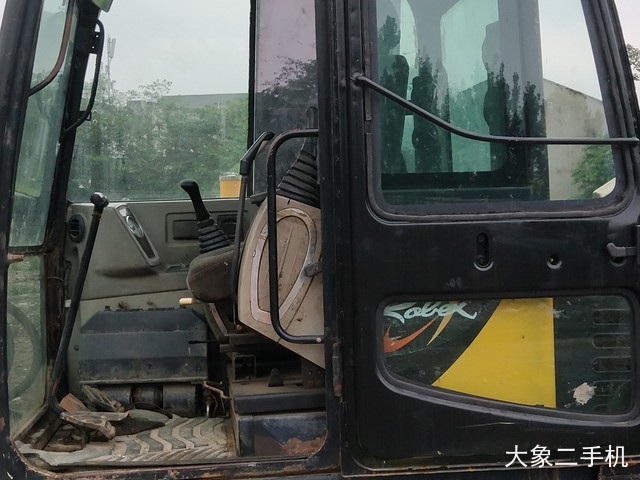 现代 R60-7 挖掘机