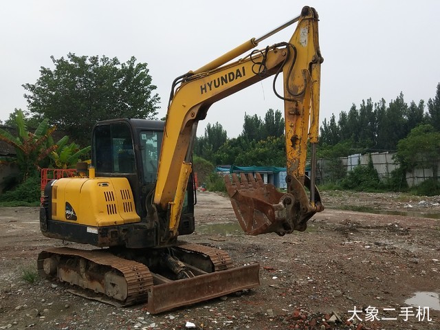 现代 R60-7 挖掘机