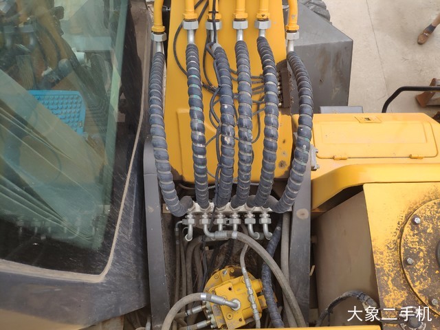 劲工 JG-130S 挖掘机