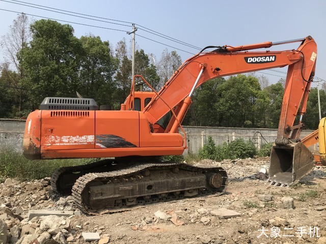 斗山 DH215-9E 挖掘机