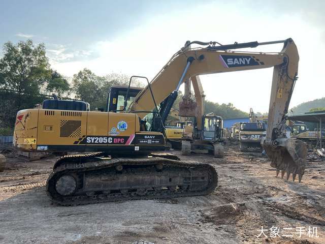三一重工 SY205C-9 挖掘机