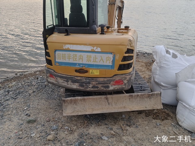 山东临工 LG655 挖掘机