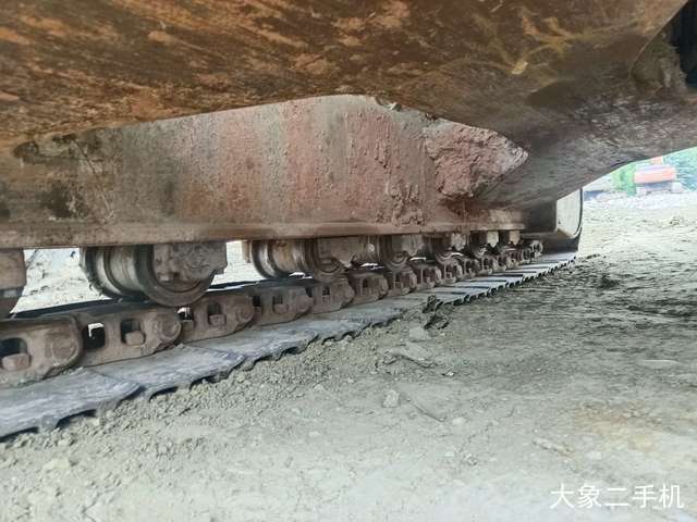 神钢 SK260LC-8 挖掘机