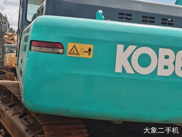 神钢 SK460-8 挖掘机