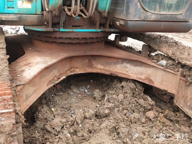 神钢 SK250LC 挖掘机