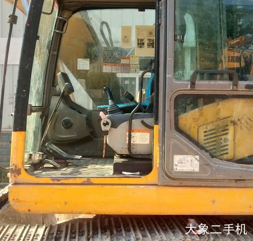 龙工 LG6150 挖掘机