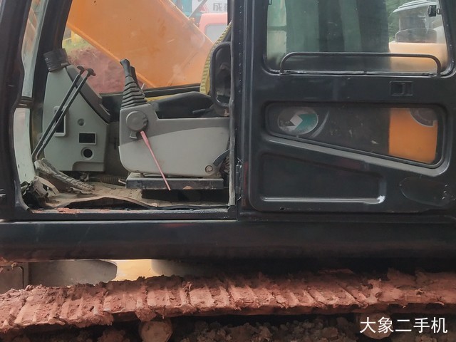 斗山 DH225LC-7 挖掘机