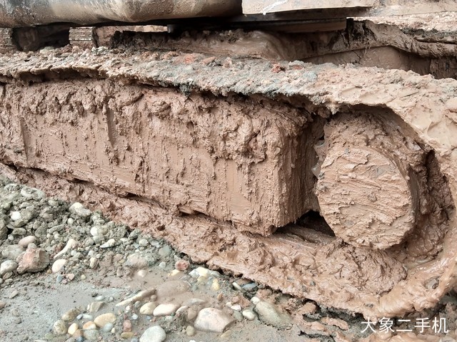 现代 R60-7 挖掘机