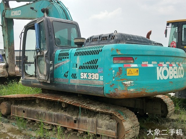 神钢 SK260LC-8 挖掘机