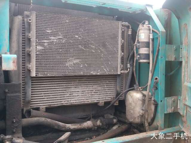 神钢 SK230-6E 挖掘机