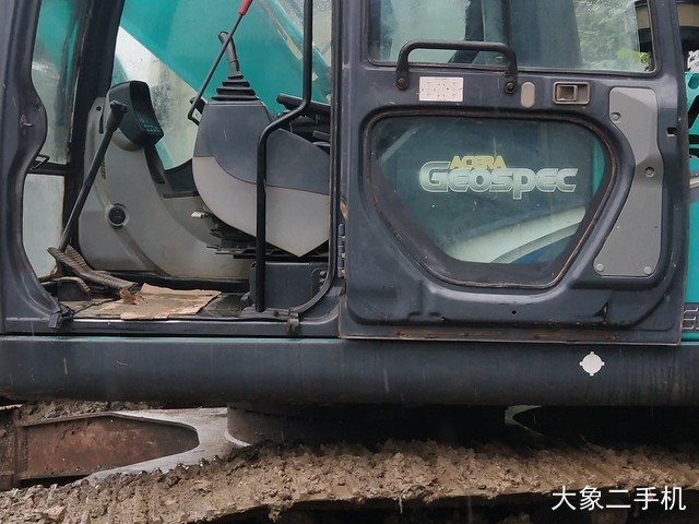 神钢 SK260LC-8 挖掘机