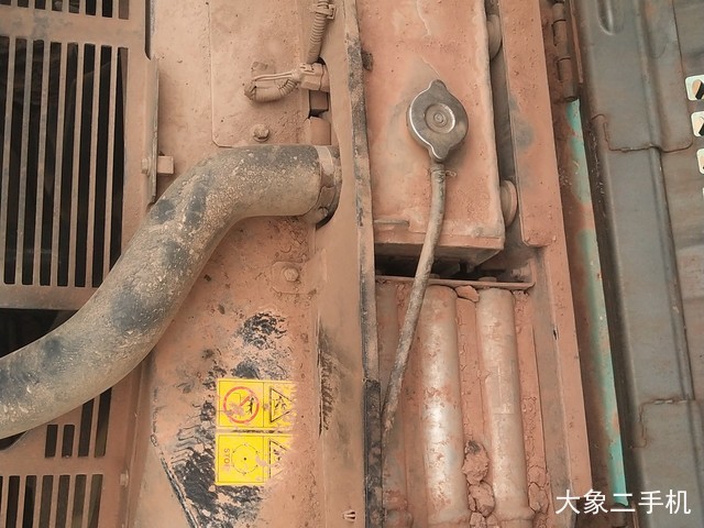 神钢 SK260LC-8 挖掘机