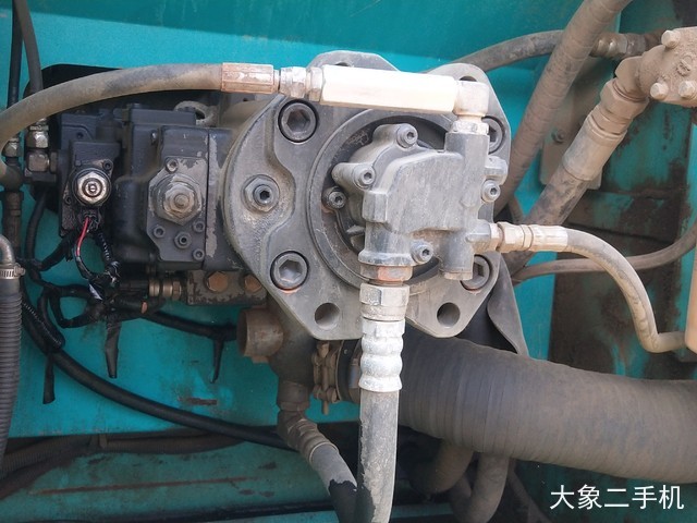 神钢 SK350LC-8 挖掘机