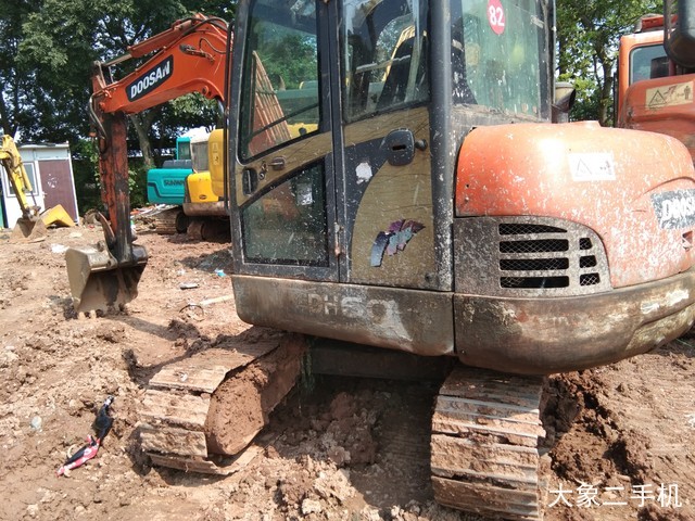 斗山 DH60-7 挖掘机