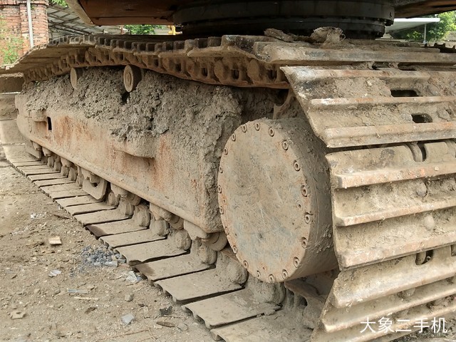 住友 SH200A3 挖掘机