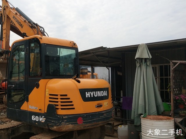 现代 R60-9VS 挖掘机