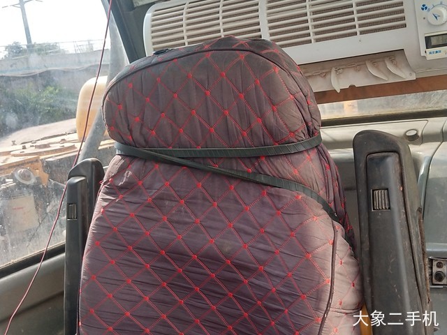 沃尔沃 EC210BLC 挖掘机