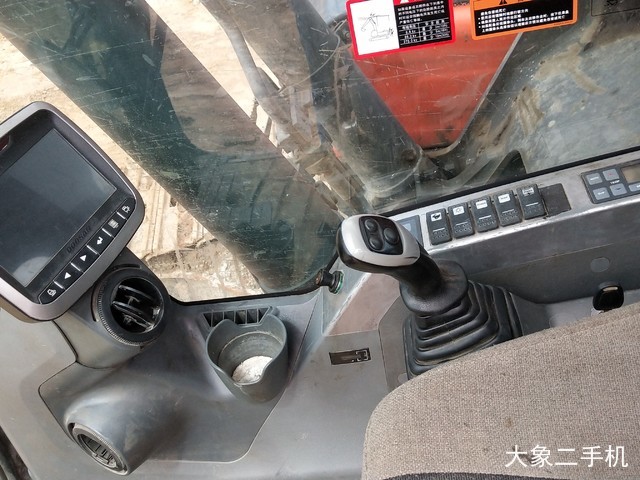 斗山 DX260LC-9C 挖掘机