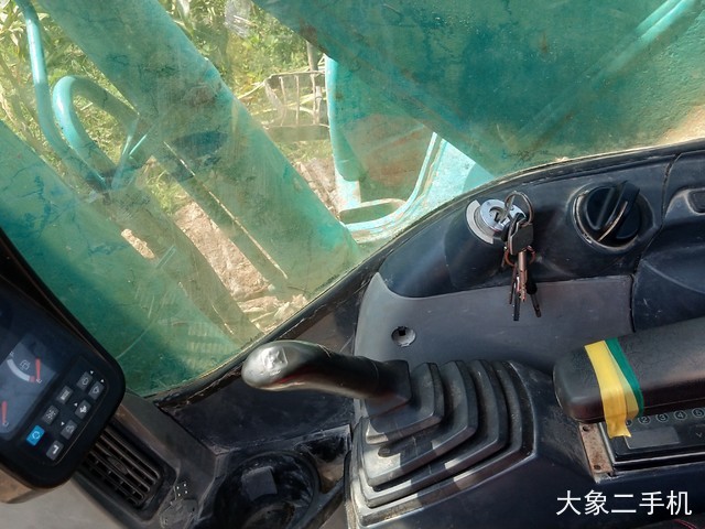 神钢 SK260LC-8 挖掘机