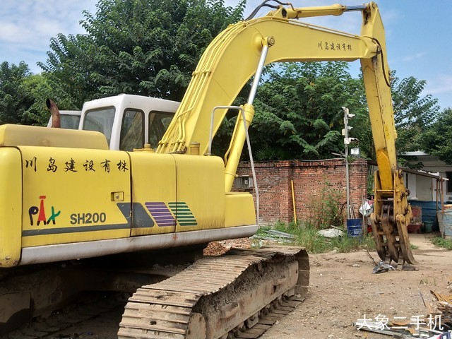住友 SH200A3 挖掘机