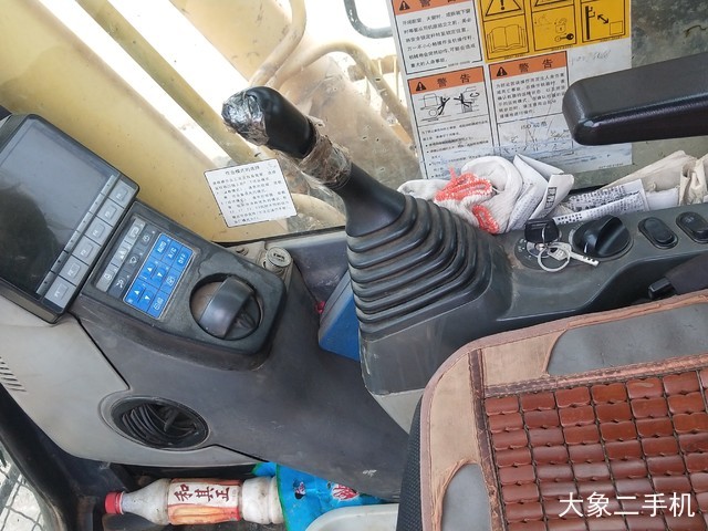 小松 PC240LC-8 挖掘机