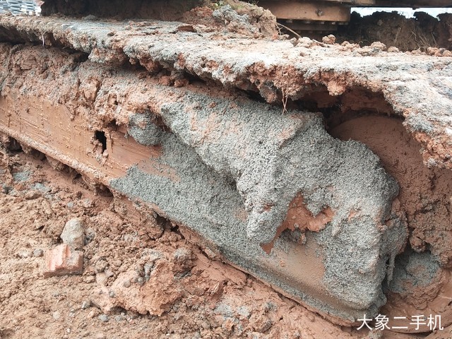 三一重工 SY135C-8 挖掘机