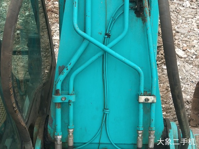 神钢 SK230-6E 挖掘机