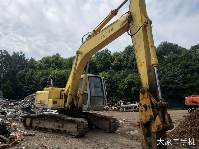 住友 SH200A3 挖掘机