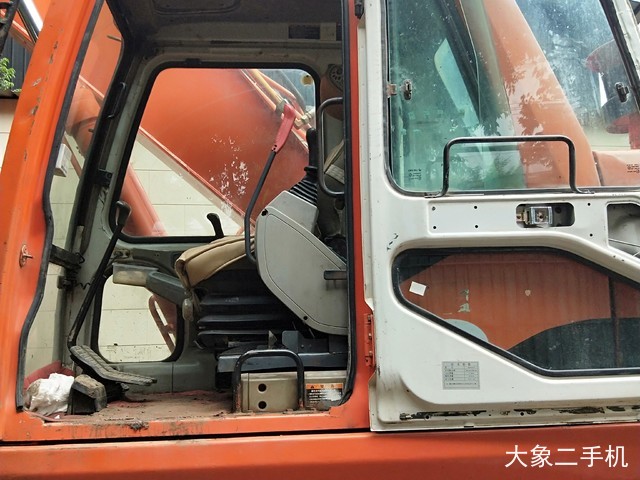 斗山 DH220LC-V 挖掘机