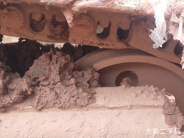 现代 R220-5 挖掘机